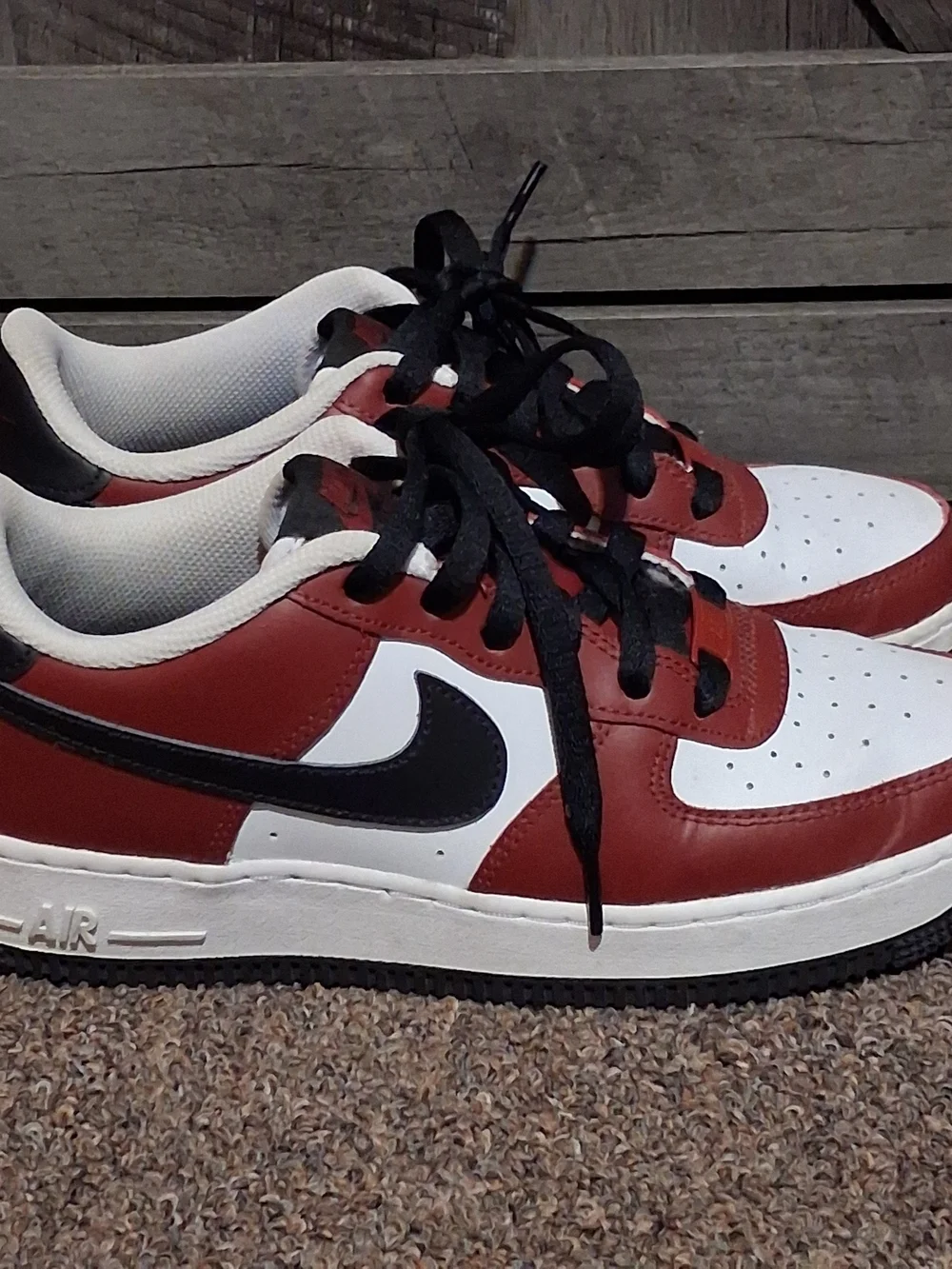 Nike Men’s AF 1 Low-Top Sneakers in Burgundy, White & Black 6y / 8w